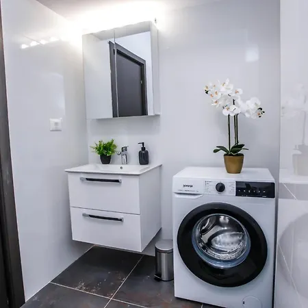 Apartment Flh - Smart - 1-8