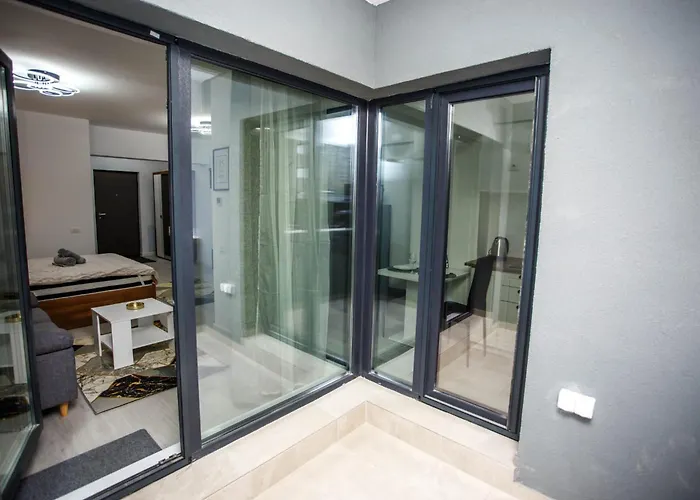 Flh - Smart - 1-8 Bucharest